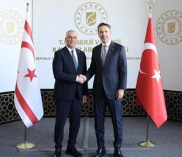 Bakan Bayraktar, KKTC ve Botsvana enerji bakanlarıyla görüştü