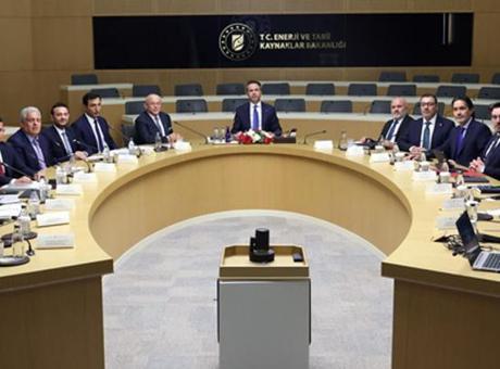 Bakan Bayraktar, Türkiye Kömür Üreticileri Derneği yönetimini kabul etti