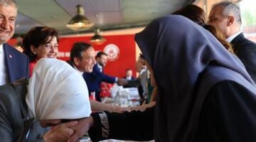 Bakan Göktaş: Şehit aileleri, Terörsüz Türkiye sürecinin gerçek mimarları