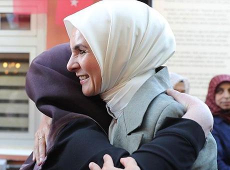 Bakan Göktaş, şehit yakınları ve gazilerle bir araya geldi