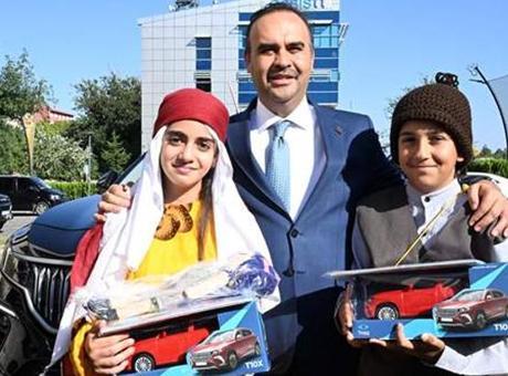 Bakan Kacır, Bingöl’de çeşitli ziyaretlerde bulundu