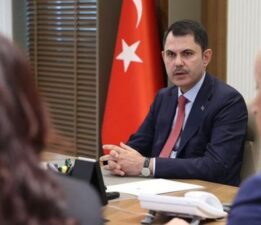 Bakan Kurum, Aydın Valisi Canbolat ve beraberindeki heyeti kabul etti