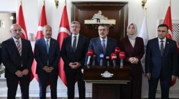 Bakan Tekin, Afyonkarahisar’da ziyaretlerde bulundu
