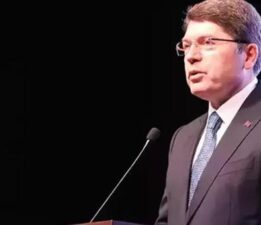 Bakan Tunç açıkladı: Trafikte yol kesenlere hapis cezası geliyor