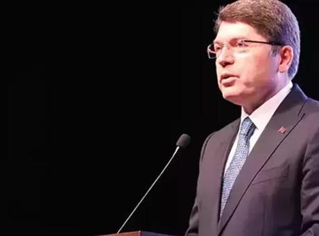 Bakan Tunç açıkladı: Trafikte yol kesenlere hapis cezası geliyor