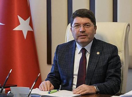 Bakan Tunç: CHP genel merkezi adeta bir yalan üretim merkezine dönüşmüş durumda