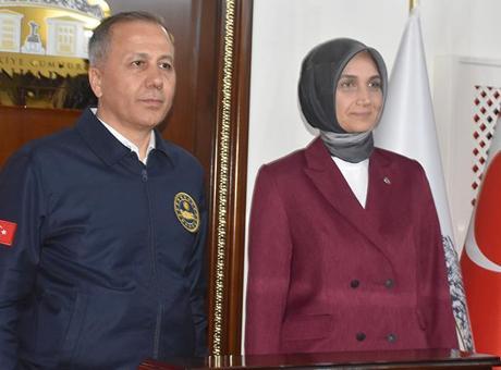 Bakan Yerlikaya, Afyonkarahisar’da ziyaretlerde bulundu