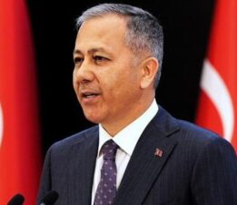 Bakan Yerlikaya, Çanakkale’deki orman yangınına ilişkin konuştu! ‘2 bin 220 vatandaşımız tahliye edildi’