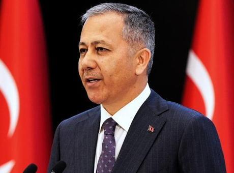 Bakan Yerlikaya, Çanakkale’deki orman yangınına ilişkin konuştu! ‘2 bin 220 vatandaşımız tahliye edildi’
