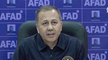 Bakan Yerlikaya: Çanakkale’deki orman yangınlarında 2 bin 220 kişi tahliye edildi