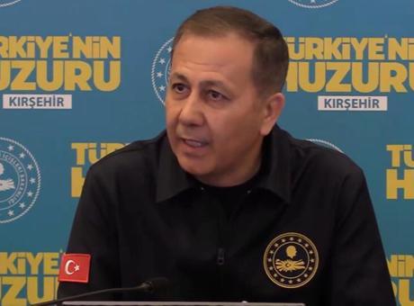 Bakan Yerlikaya: Kabinemiz döneminde kırmızı bültenle aranan 780 yabancı şahsı yakaladık