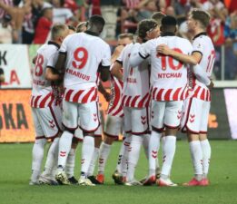 Başkan “Ortamı germeye gerek yok” demişti: Samsunspor’un Yunanistan’da giyeceği forma belli oldu