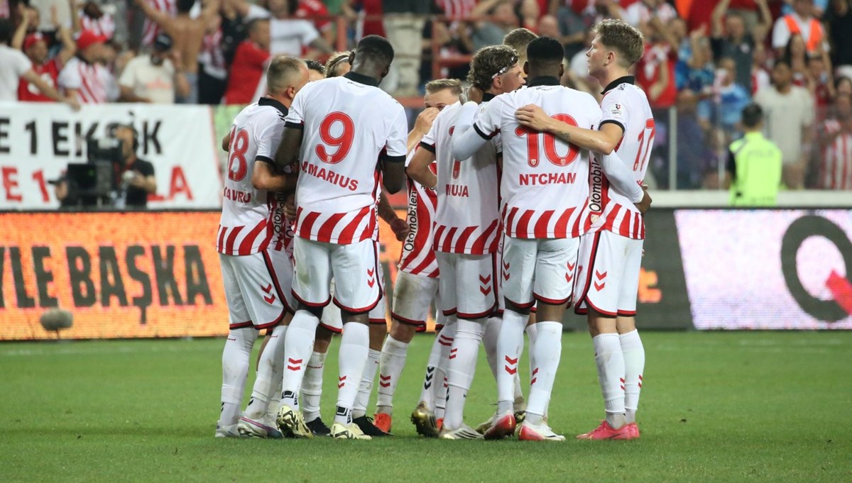 Başkan “Ortamı germeye gerek yok” demişti: Samsunspor’un Yunanistan’da giyeceği forma belli oldu