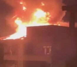 Beyoğlu’nda bir evde şiddetli patlama! Mahalleli sokağa döküldü