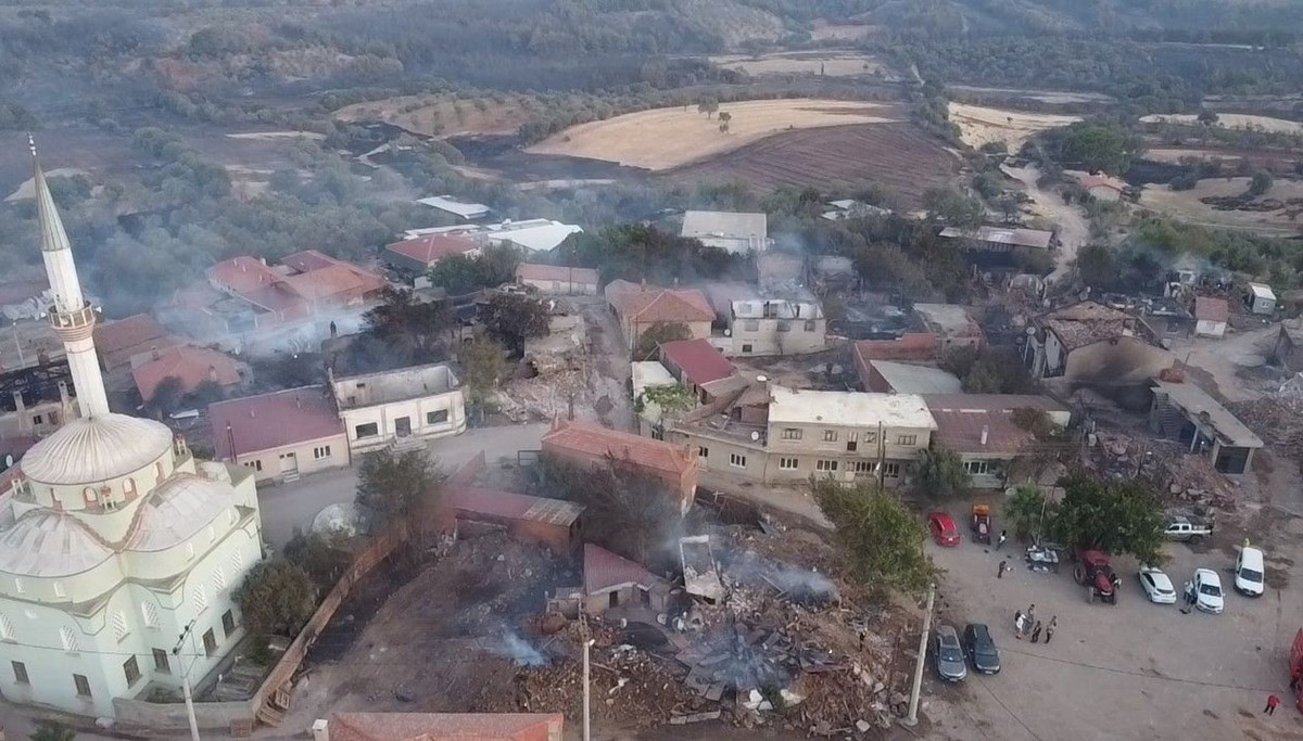 Çanakkale’de orman yangını! Yanan alanlar havadan görüntülendi