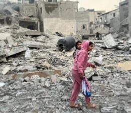Çatırdayan orduyla Gazze’yi kuşattılar!