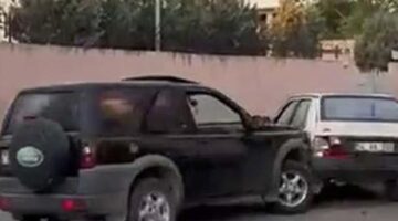 Cipiyle, kavga ettiği eşinin otomobiline defalarca çarptı! Araçlar hurdaya döndü