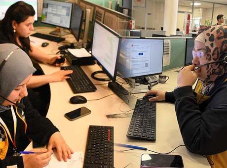 ‘Çocuğumun boğazına fındık kaçtı’ deyip 112’yi aradı! Hayat kurtaran yanıt