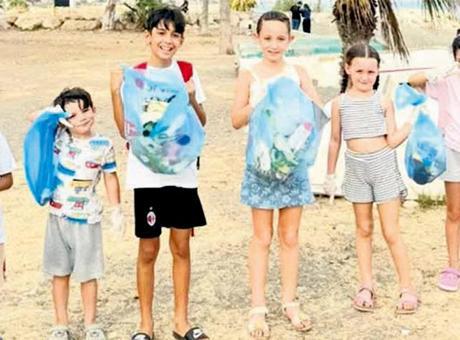 Çocuklardan büyük ders! Çevreyi kirletenlere karşı minik eller iş başında
