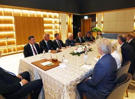 Cumhurbaşkanı Erdoğan, Kültür ve Sanat Politikaları Kurulu üyelerini kabul etti