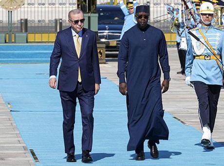 Cumhurbaşkanı Erdoğan, Senegal Başbakanı Sonko’yu resmi törenle karşıladı