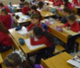 Devlet okulu ve özel okul kıyafetleri ne kadara satılacak?