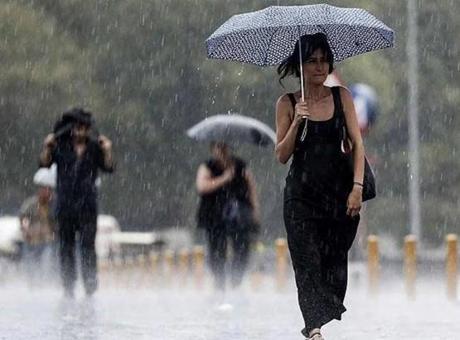 Dikkat: Meteoroloji yeni hava durumu raporu yayımladı! İstanbul dahil 20 ile sağanak yağış geliyor