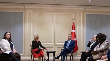 Dışişleri Bakanı Hakan Fidan, İrlanda-Türkiye Dostluk Grubu üyeleri ile görüştü