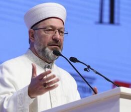 Diyanet İşleri Başkanı Ali Erbaş’tan ‘17 Ağustos Depremi’ paylaşımı