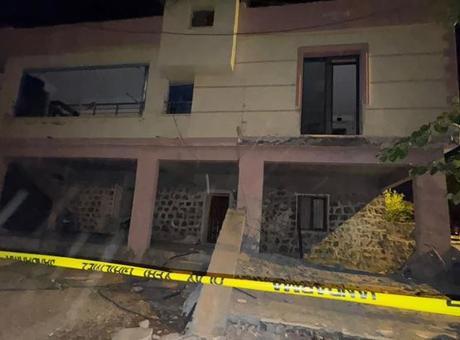 Diyarbakır’da korkunç olay! Balkon çöktü 2’si bebek 5 kişi yaralandı