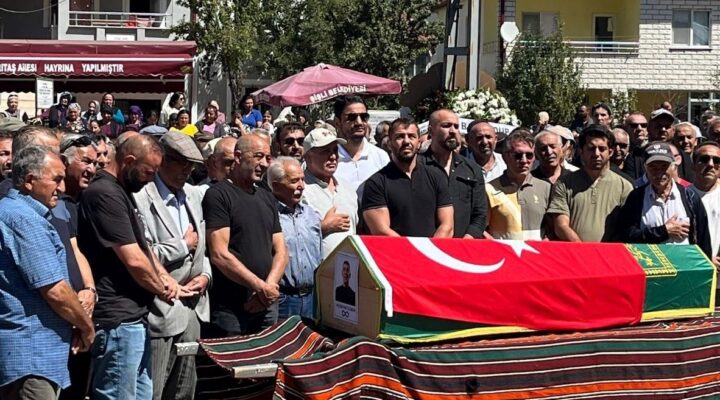 Dünya şampiyonu eski milli güreşçi son yolculuğuna uğurlandı