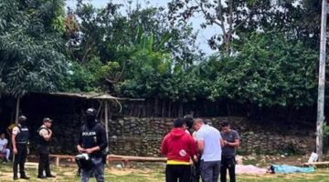 EKVADOR’DA FUTBOL MAÇINDA SİLAHLI SALDIRI: ŞOKE EDEN GÖRÜNTÜLER: 3 ÖLÜ!