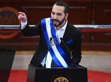 El Salvador’da devlet başkanına sınırsız adaylık yolunu açan yasa teklifi meclisten geçti