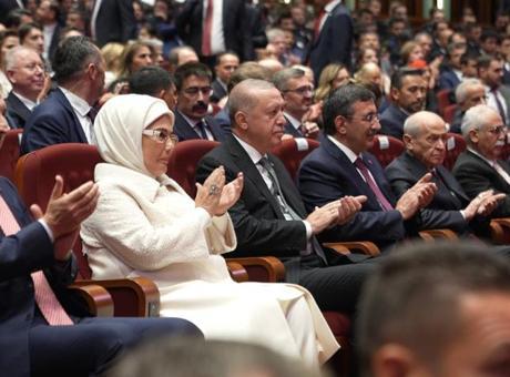 Emine Erdoğan’dan 30 Ağustos paylaşımı: Zaferin ruhu milletimizin yüreğinde ilelebet yaşayacak