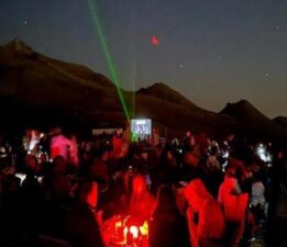 Erciyes’te görsel şölen! Tam 2 bin 650 metre yükseklikte meteor yağmuru