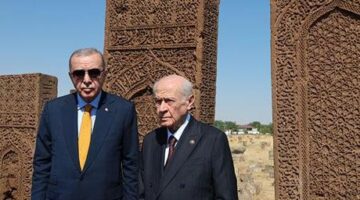 Erdoğan ve Bahçeli, Malazgirt Zaferi’nin 954. Yılında Ahlat’ta