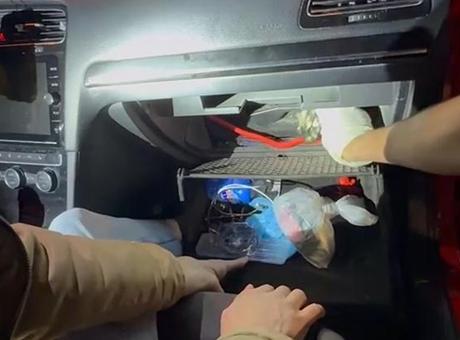 Etiler’de durdurulan araçtan kokain çıktı: Polis kaportacıya silahla baskın yaptı