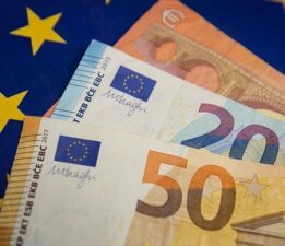 Euro Bölgesi’nde büyüme gerçekleşti