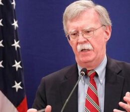 FBI’dan Trump’ın eski danışmanının evine şok baskın!