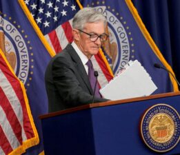 Fed Başkanı Powell’dan faiz indirimi sinyali