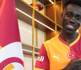 Galatasaray’dan maça saatler kala 2 imza birden