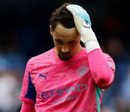 Galatasaray’ın listesindeki Ederson yerine kaleye geçti: Trafford takımına şoku yaşattı