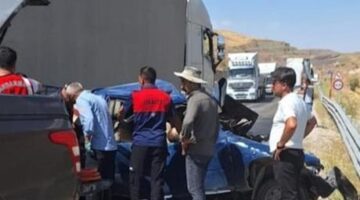 Hakkari-Van karayolunda katliam gibi kaza: 4 ölü, 2 yaralı