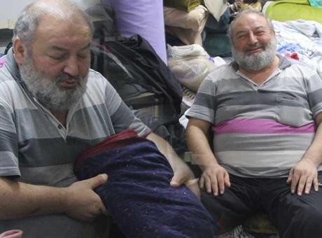 Hastane müdürüyken istifa edip dükkan açtı! ‘Satmada gözüm yok almaya doyamıyorum’