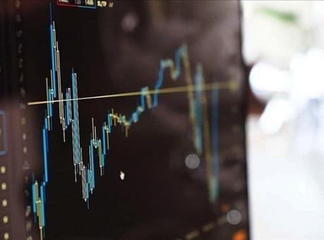 İlk yarıda fonlar dengeli büyüdü