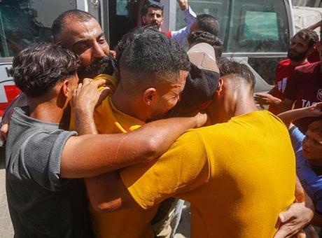 İsrail, 13 Filistinliyi aylar süren işkenceden sonra serbest bıraktı