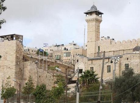İsrail Askerleri, Harem-i İbrahim Camisi’nde Filistinli çalışanları yaraladı