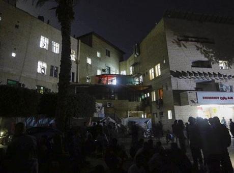İsrail, El-Aksa Hastanesini 13. kez vurdu