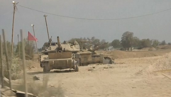 İsrail tankları Gazze sınırında