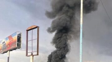 İsrail’den Yemen’e hava saldırısı: Başkent Sana karanlığa gömüldü